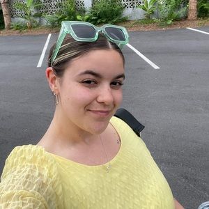 Meet your Posher, Anna